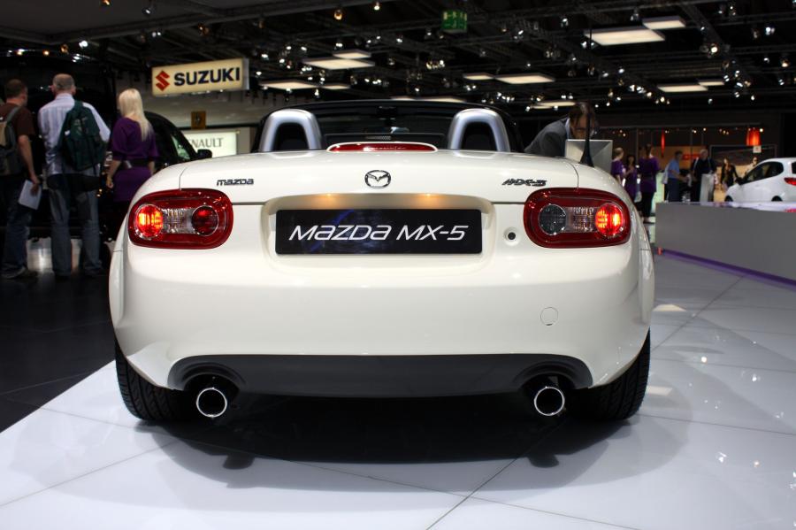  Mazda MX-5 2009 года  (фото 22 из 61)